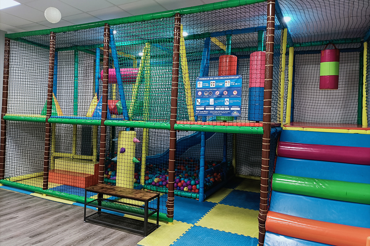 Sala para celebrar tu cumpleaños en Zaragoza 5